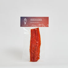 Carica l'immagine nel visualizzatore di Gallery, MOCETTA di trota salmonata affumicata