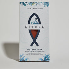 Carica l'immagine nel visualizzatore di Gallery, Trota SALMONATA affumicata A FREDDO