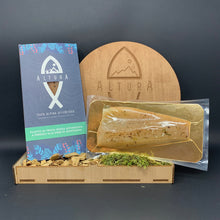 Carica l'immagine nel visualizzatore di Gallery, Trota iridea affumicata a freddo con erbe alpine - Altura trota alpina affumicata