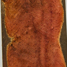 Load image into Gallery viewer, FETTINE (tagliate a mano) di trota salmonata affumicata alle erbe di montagna
